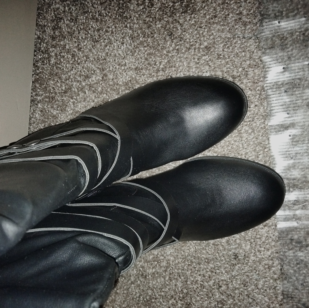 Boots / - Picture 3 of 9